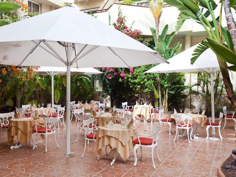 Barcelo Corralejo Bay - Adults Only Hotel Restaurant photo